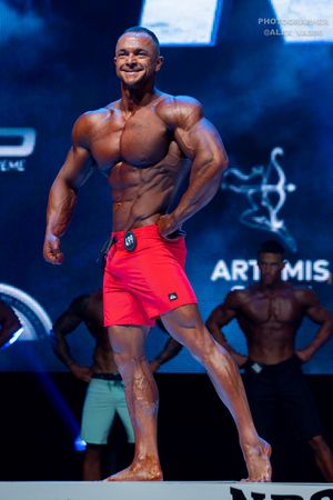MEN'S PHYSIQUE 179